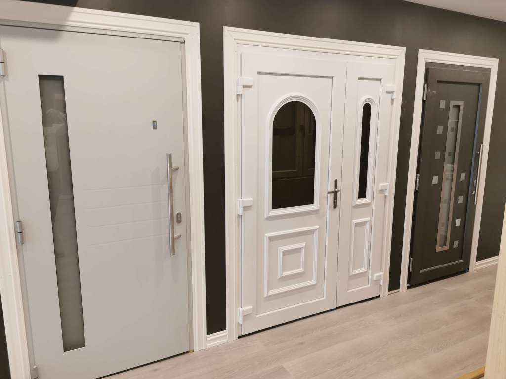 Image of a showroom with windows and doors