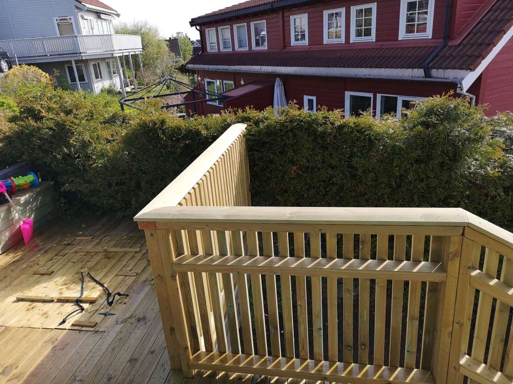 Image of a terrace, stairs and protective walls